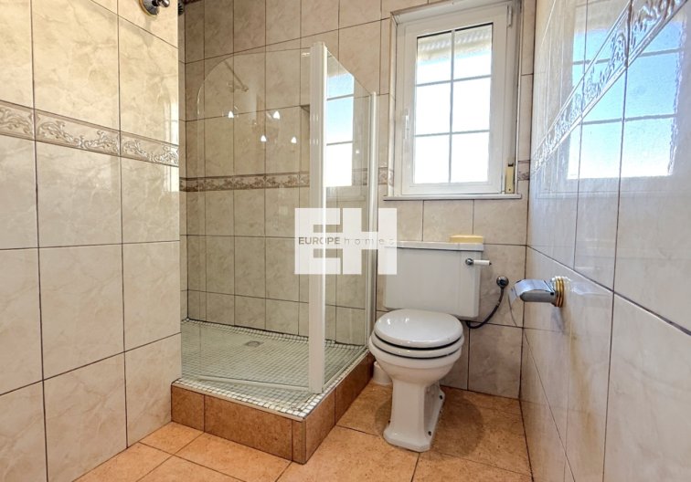 Resale - villa - Pilar de la Horadada - Costa Blanca