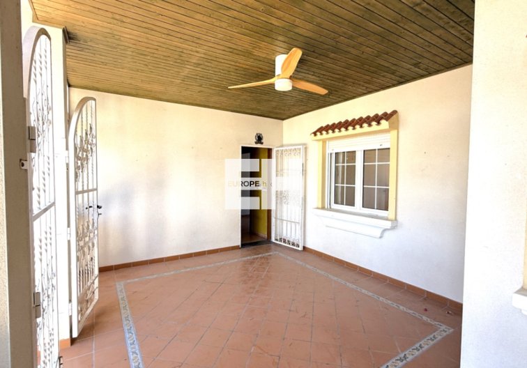 Resale - villa - Pilar de la Horadada - Costa Blanca