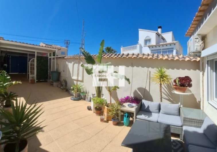 Revente - villa - Orihuela Costa - Costa Blanca