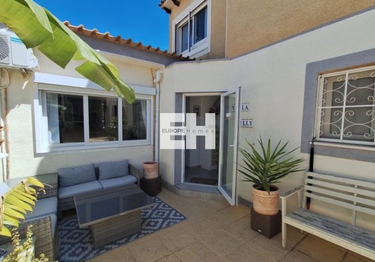 Revente - villa - Orihuela Costa - Costa Blanca