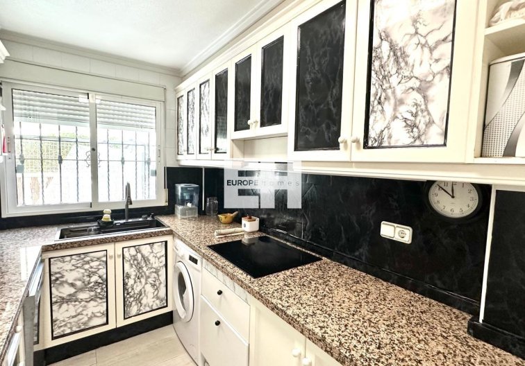 Wiederverkauf - villa - Orihuela Costa - La Regia