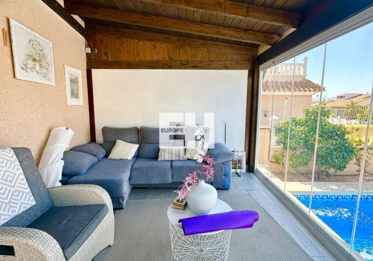 Wiederverkauf - villa - Orihuela Costa - La Regia