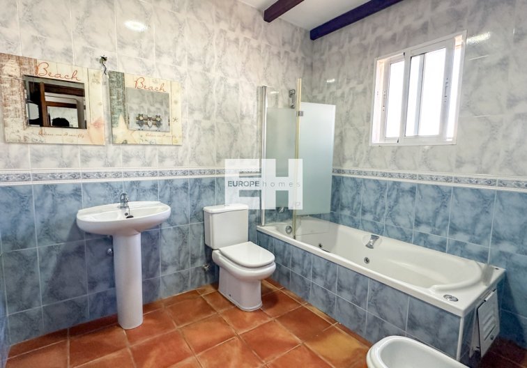 Resale - town house - San Miguel de Salinas - Inland