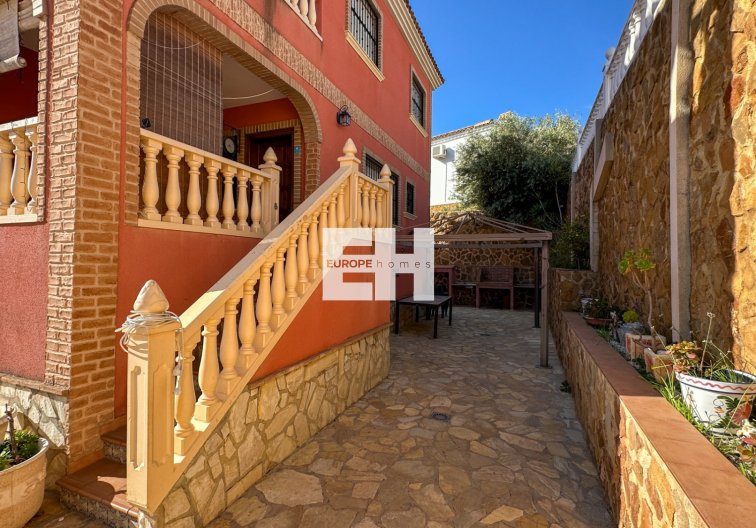 Resale - town house - San Miguel de Salinas - Inland