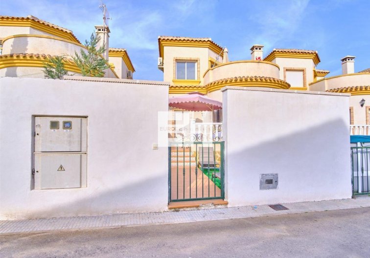 Wiederverkauf - villa - Los Montesinos - Costa Blanca