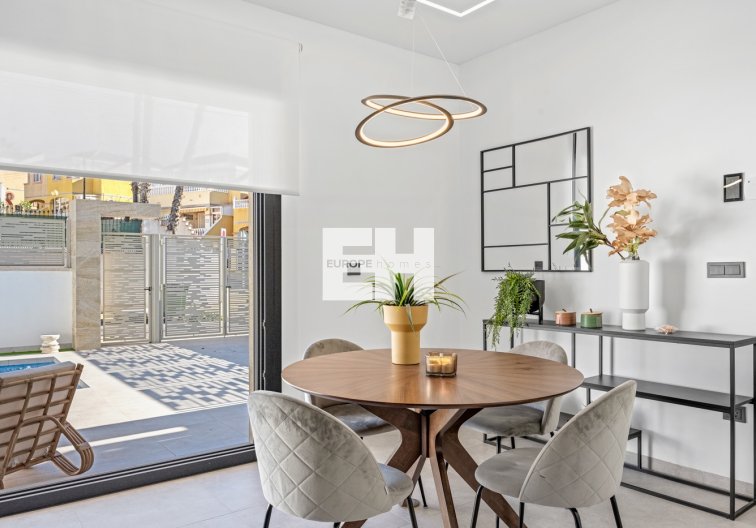 Revente - villa - Orihuela Costa - Costa Blanca