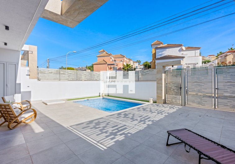 Revente - villa - Orihuela Costa - Costa Blanca