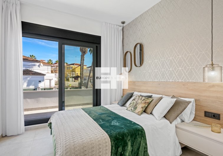 Revente - villa - Orihuela Costa - Costa Blanca