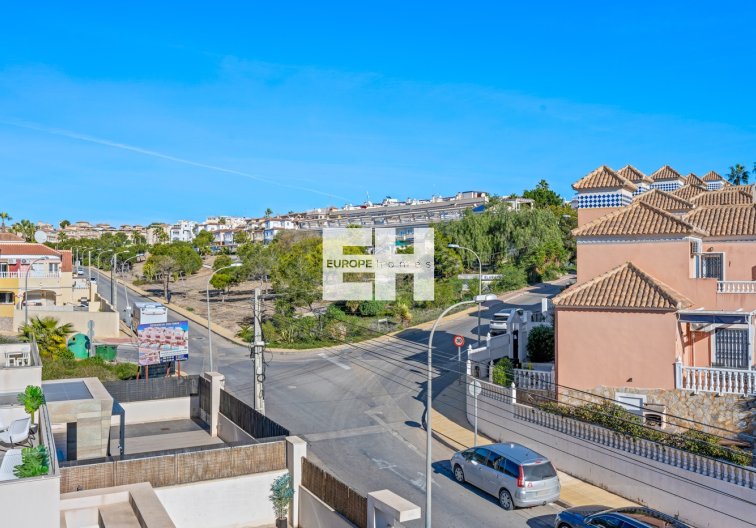 Revente - villa - Orihuela Costa - Costa Blanca