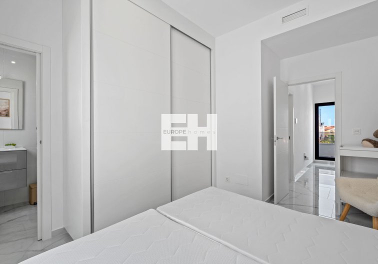 Resale - villa - Torrevieja - Costa Blanca