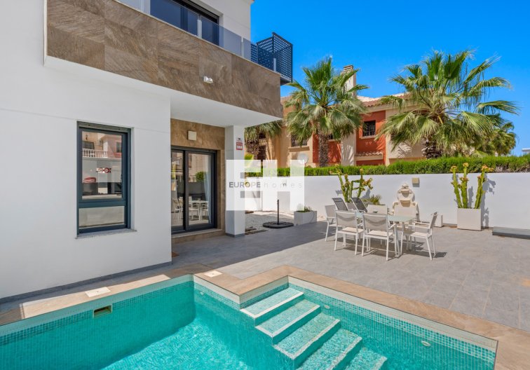 Resale - villa - Torrevieja - Costa Blanca