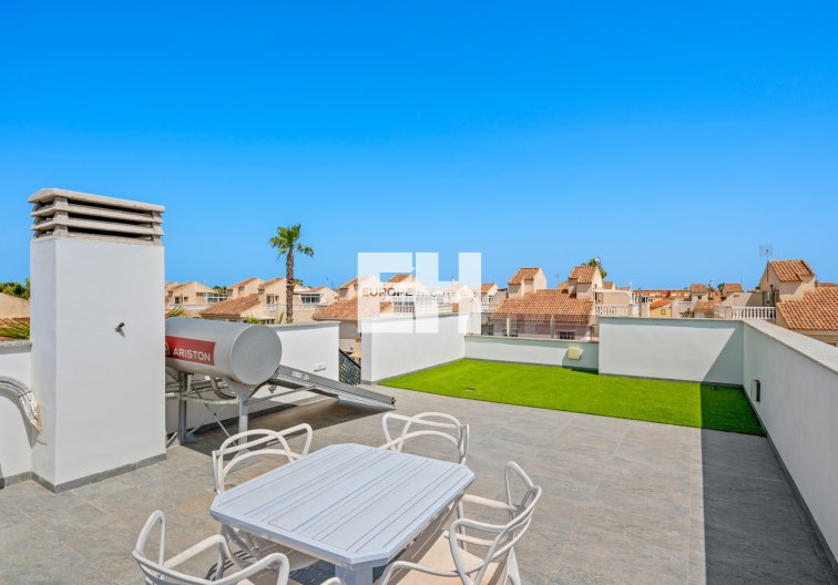 Resale - villa - Torrevieja - Costa Blanca