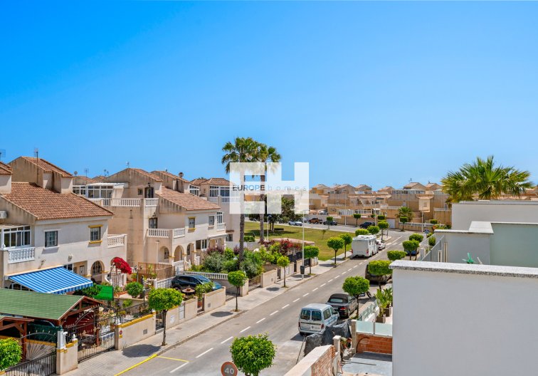 Resale - villa - Torrevieja - Costa Blanca