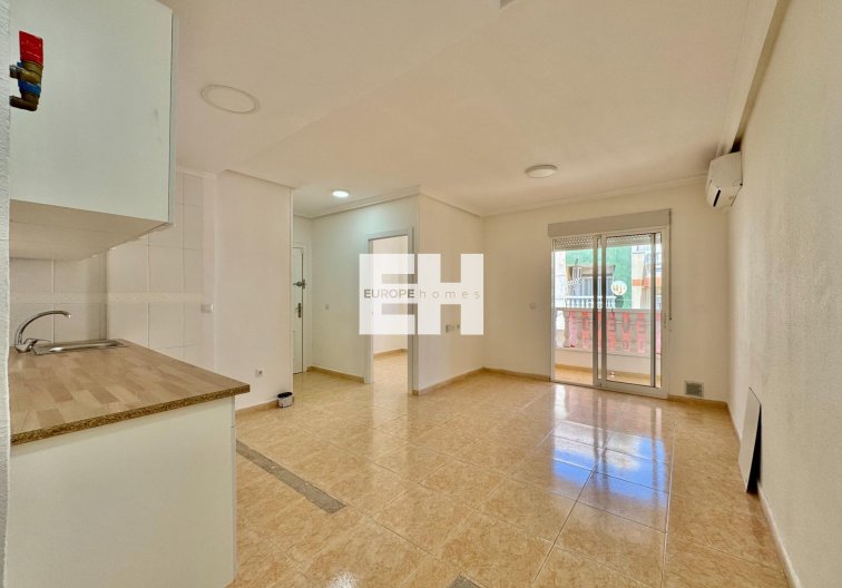 Wiederverkauf - Wohnung - Torrevieja - Centro