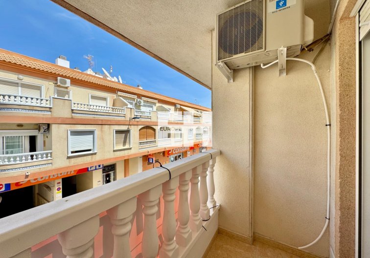Wiederverkauf - Wohnung - Torrevieja - Centro