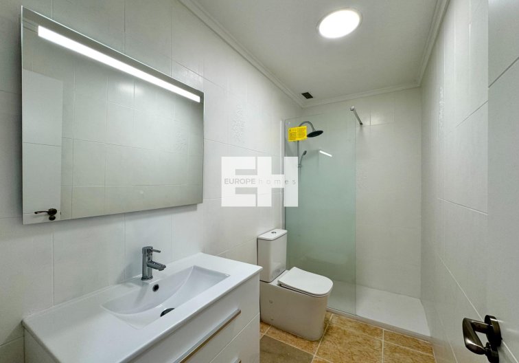 Wiederverkauf - Wohnung - Torrevieja - Centro