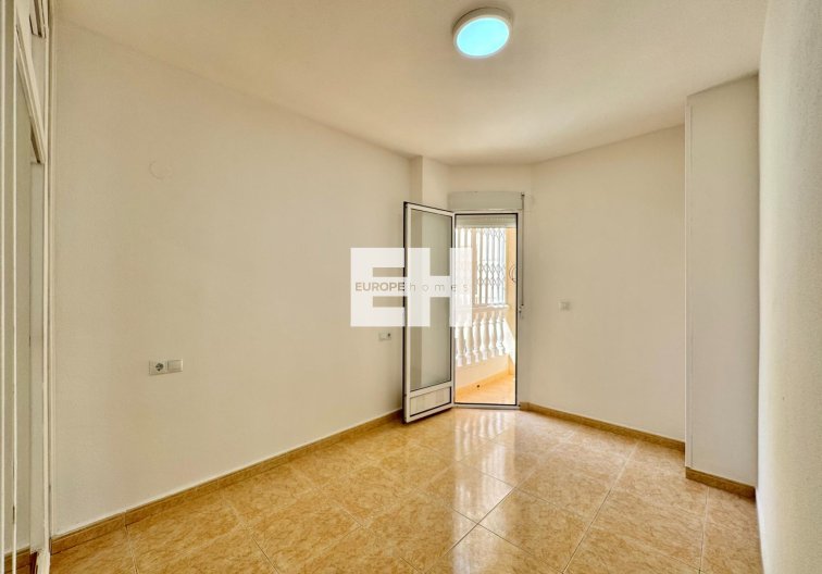 Wiederverkauf - Wohnung - Torrevieja - Centro