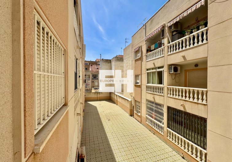 Wiederverkauf - Wohnung - Torrevieja - Centro