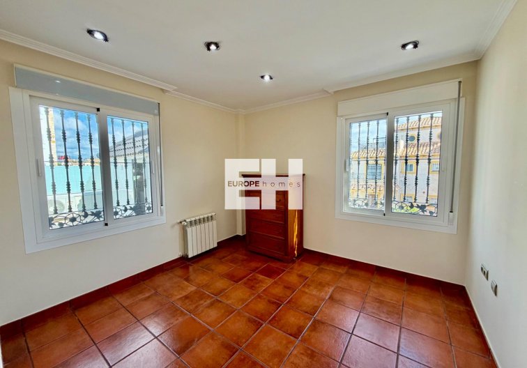 Revente - Semi Detached - Orihuela Costa - La Zenia