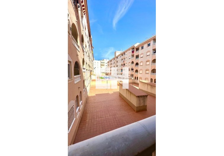 Wiederverkauf - Wohnung - Torrevieja - Estacion De Autobuses