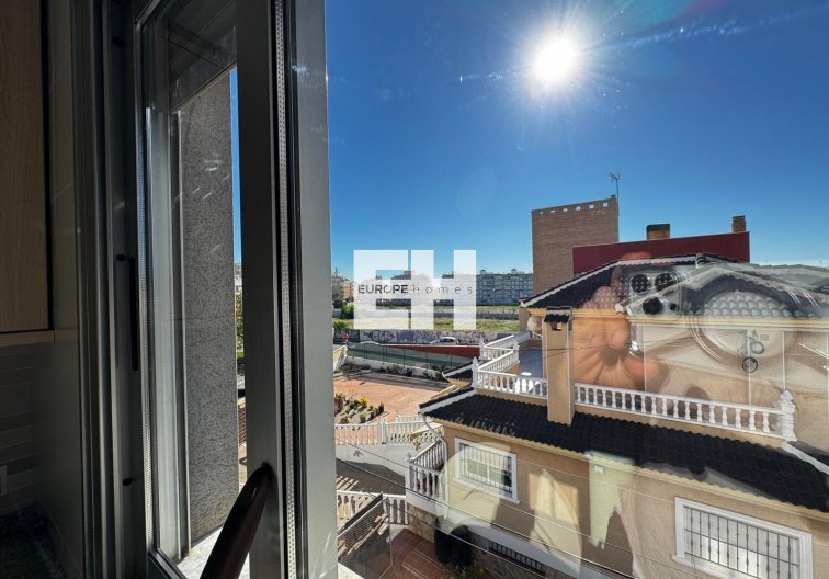 Wiederverkauf - Wohnung - Torrevieja - Playa del Cura