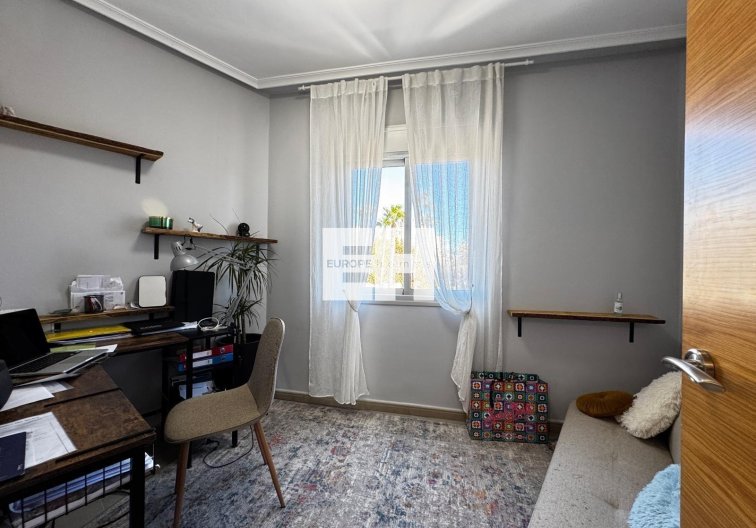 Wiederverkauf - Wohnung - Torrevieja - Playa del Cura