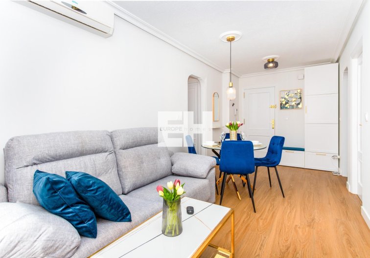 Wiederverkauf - Wohnung - Torrevieja - Centro
