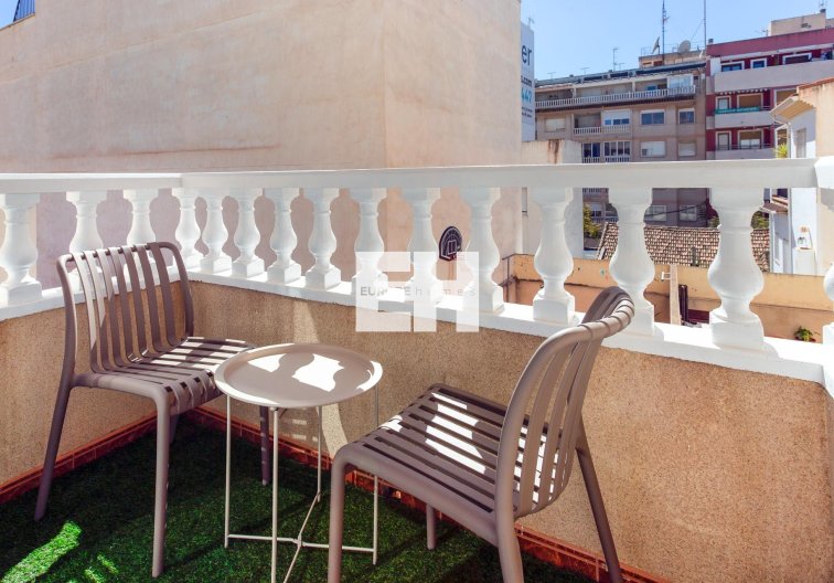 Wiederverkauf - Wohnung - Torrevieja - Centro