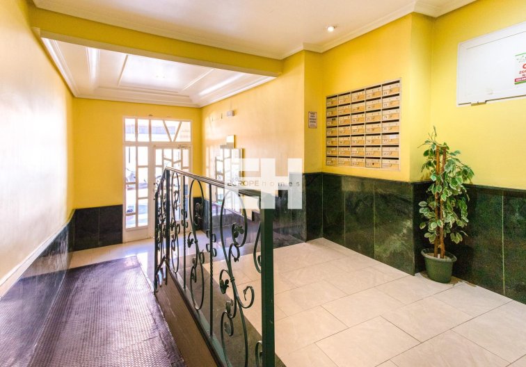 Wiederverkauf - Wohnung - Torrevieja - Centro