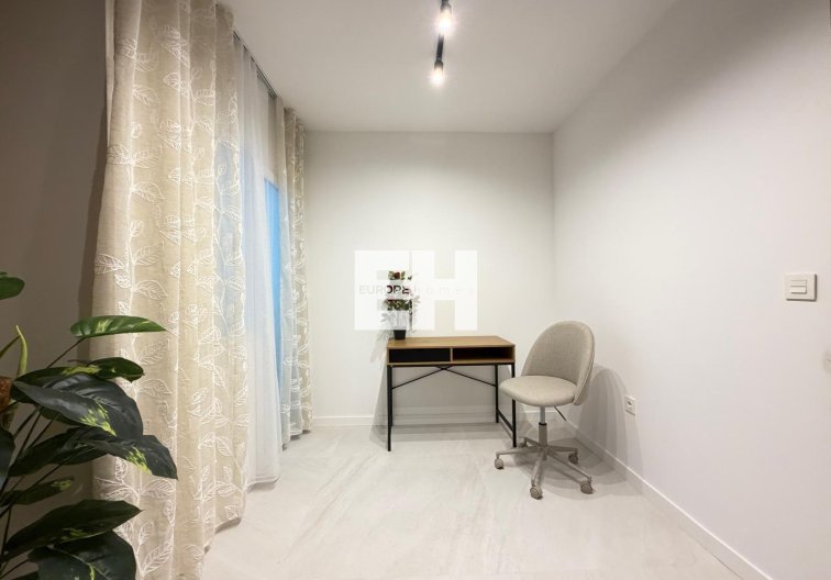Wiederverkauf - Wohnung - Torrevieja - Playa del Cura