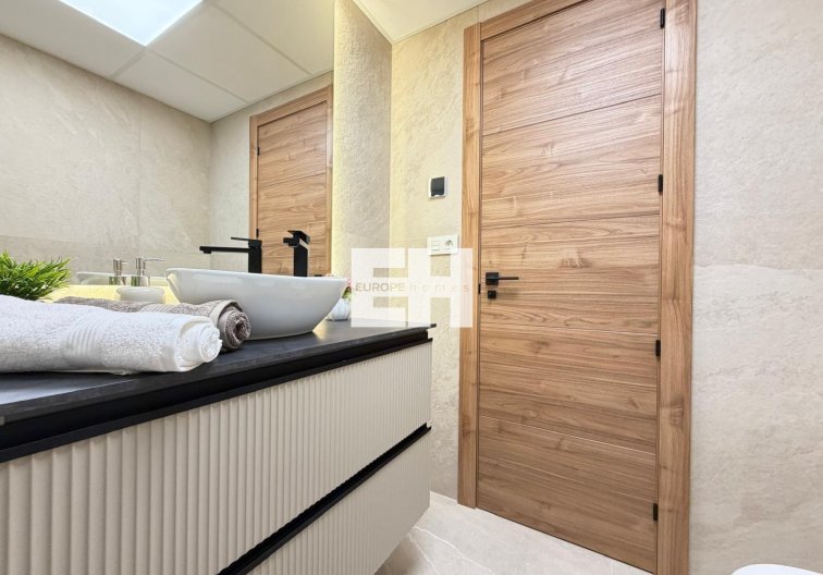 Wiederverkauf - Wohnung - Torrevieja - Playa del Cura