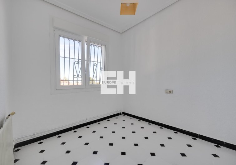Wiederverkauf - villa - Torrevieja - La Siesta - El Salado - Torreta