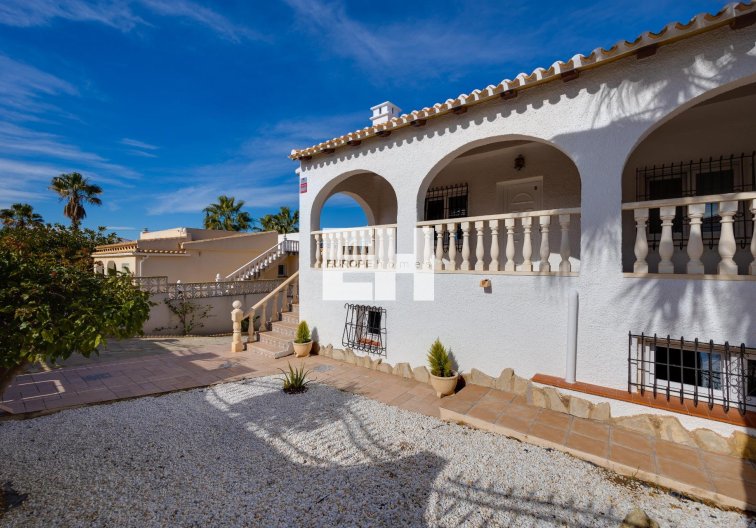 Wiederverkauf - villa - Torrevieja - La Siesta - El Salado - Torreta