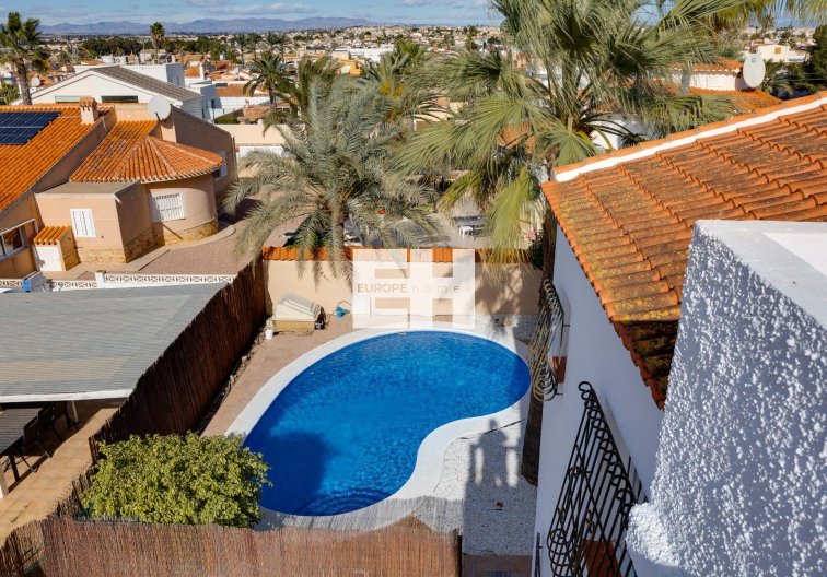Wiederverkauf - villa - Torrevieja - La Siesta - El Salado - Torreta