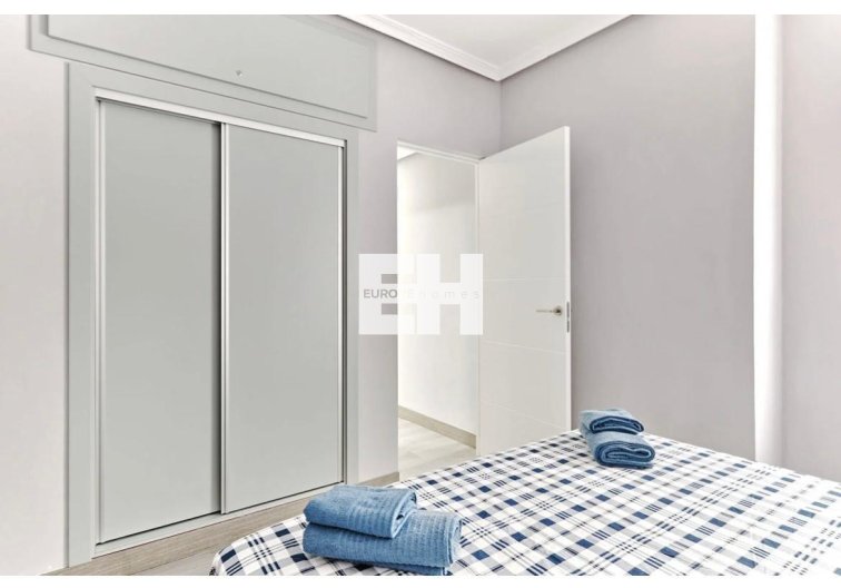 Wiederverkauf - Wohnung - Torrevieja - Centro