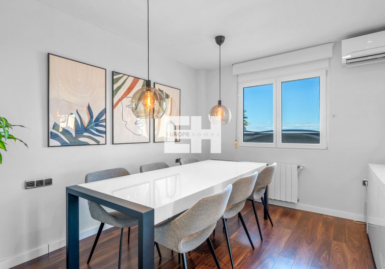 Revente - villa - Ciudad De Las Comunicaciones - Costa Blanca