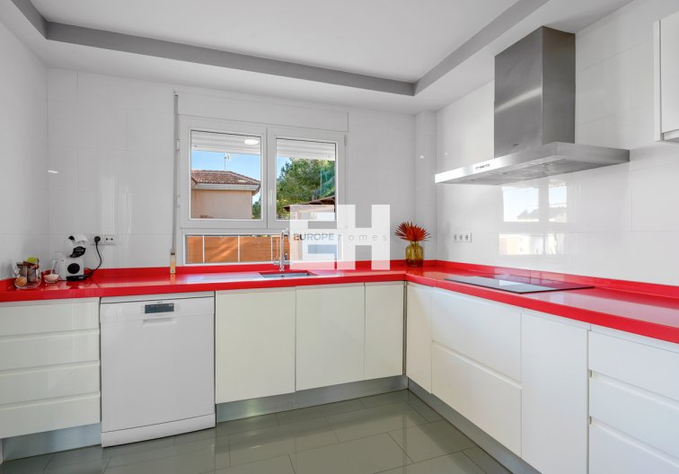 Revente - villa - Ciudad De Las Comunicaciones - Costa Blanca