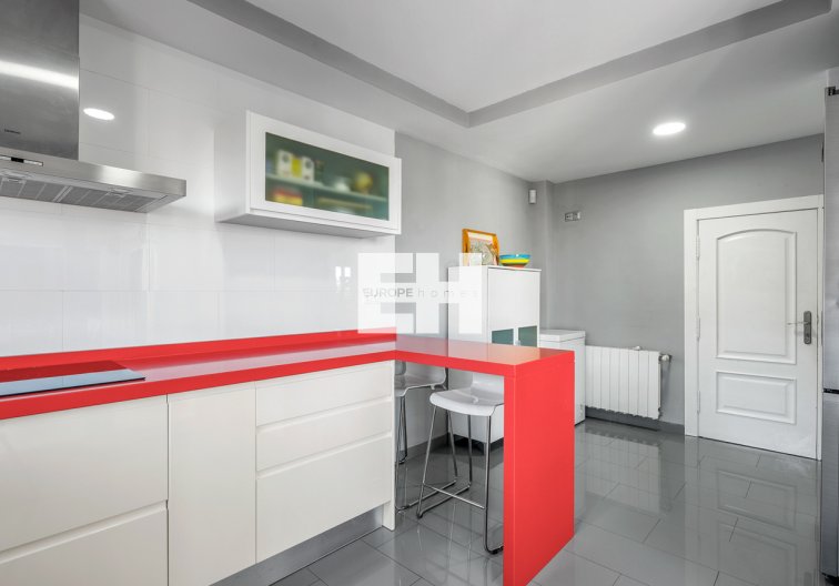 Revente - villa - Ciudad De Las Comunicaciones - Costa Blanca