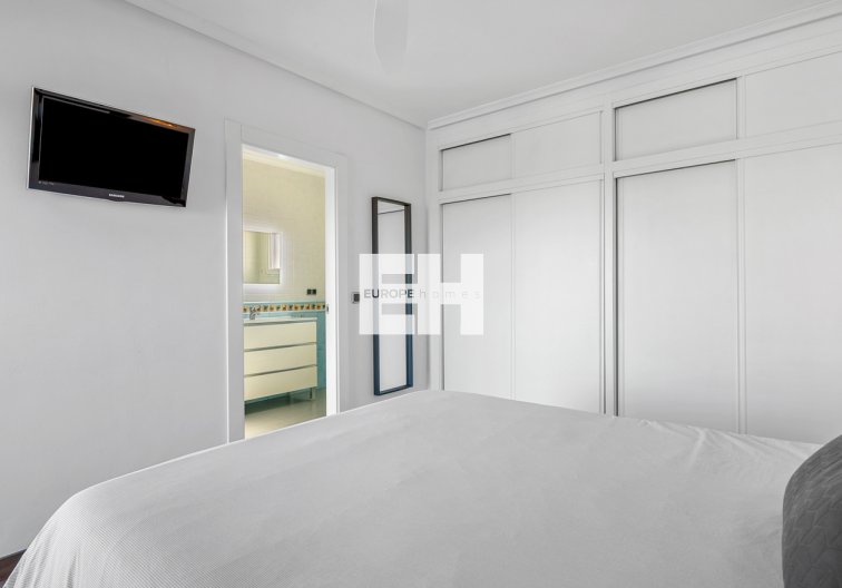 Revente - villa - Ciudad De Las Comunicaciones - Costa Blanca