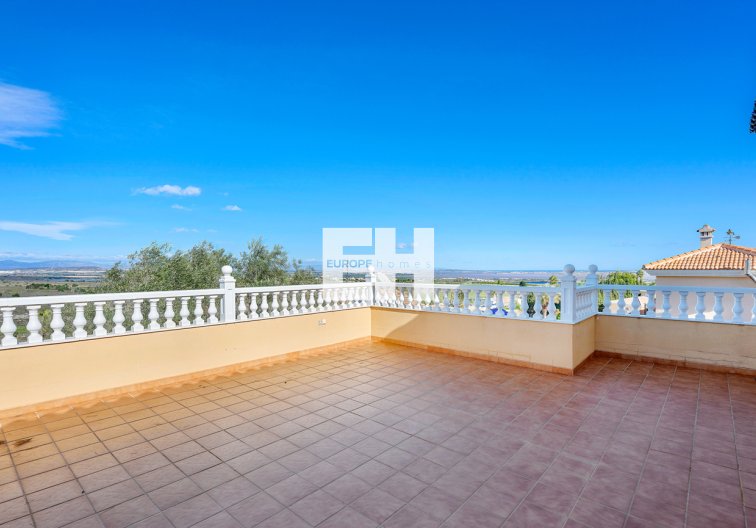 Revente - villa - Ciudad De Las Comunicaciones - Costa Blanca
