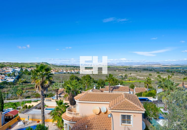 Revente - villa - Ciudad De Las Comunicaciones - Costa Blanca