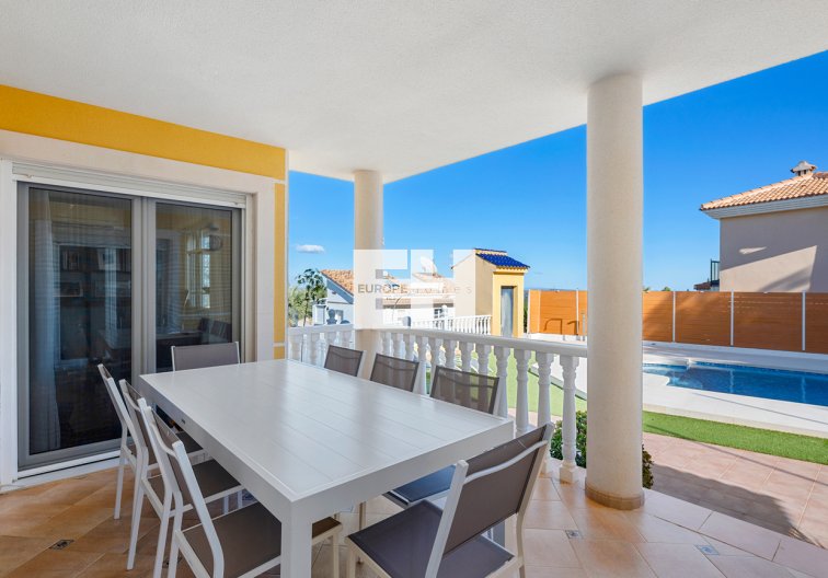 Revente - villa - Ciudad De Las Comunicaciones - Costa Blanca