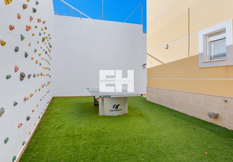 Revente - villa - Ciudad De Las Comunicaciones - Costa Blanca
