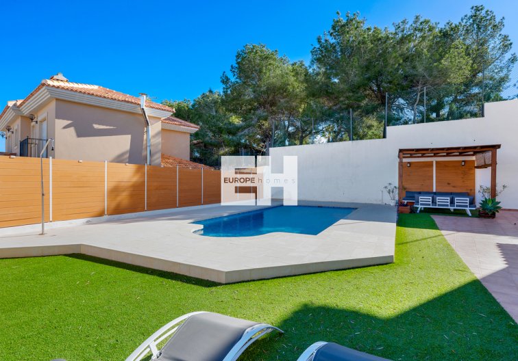 Revente - villa - Ciudad De Las Comunicaciones - Costa Blanca