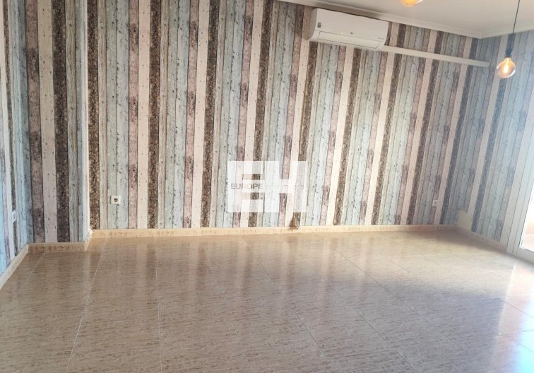 Wiederverkauf - Wohnung - Torrevieja - Centro