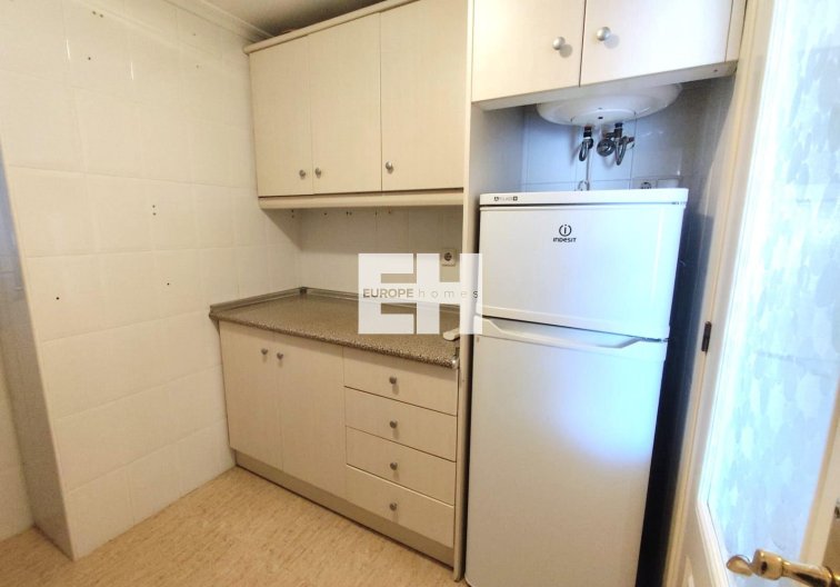 Wiederverkauf - Wohnung - Torrevieja - Centro
