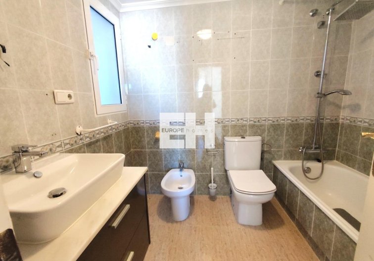 Wiederverkauf - Wohnung - Torrevieja - Centro