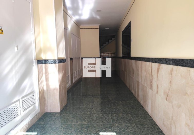 Wiederverkauf - Wohnung - Torrevieja - Centro