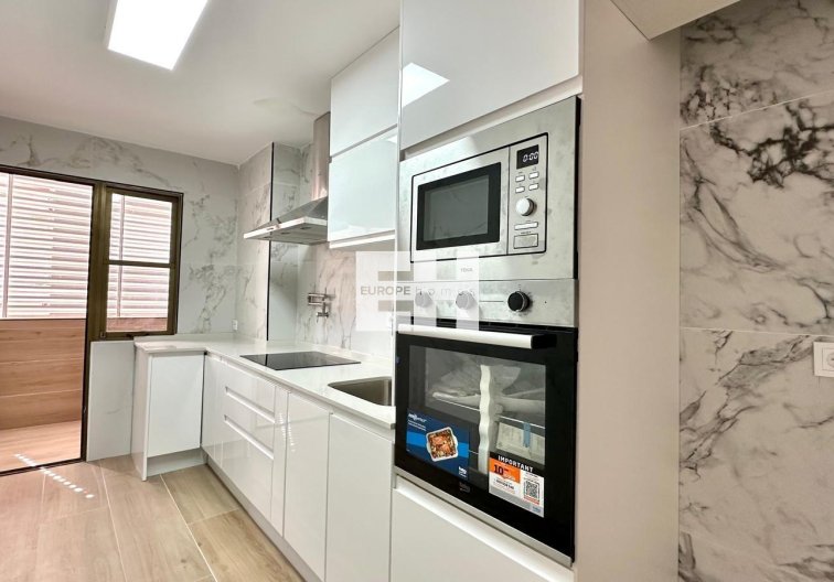 Revente - Appartement - Torrevieja - Centro