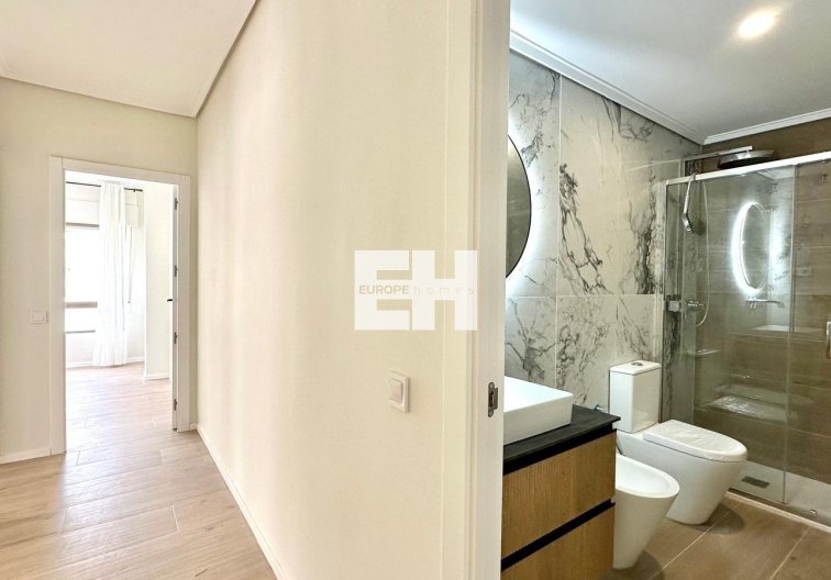 Revente - Appartement - Torrevieja - Centro